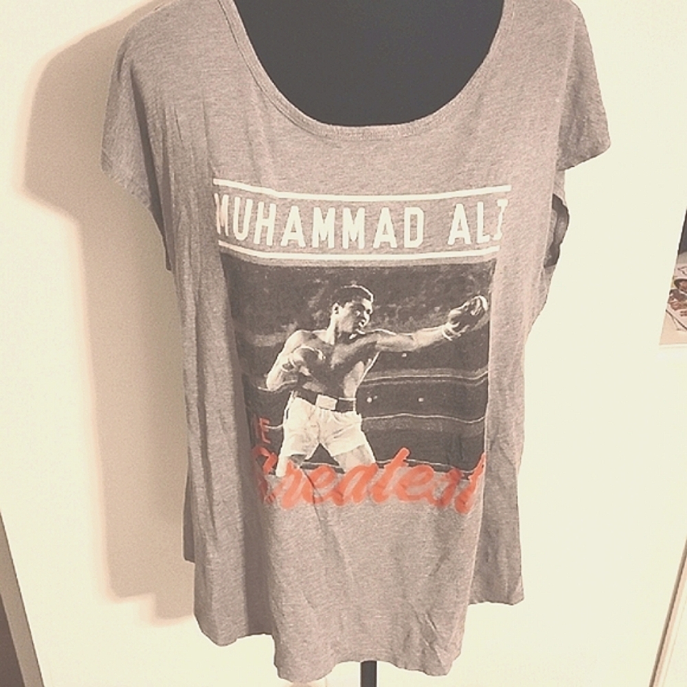 5/$10👋🏾🌀Muhammad Ali Sleeveless T-Shirt Sz 14-16